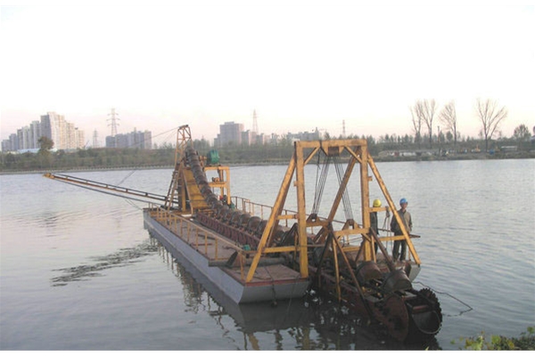朝鲜洛东江挖沙船（80m³h)