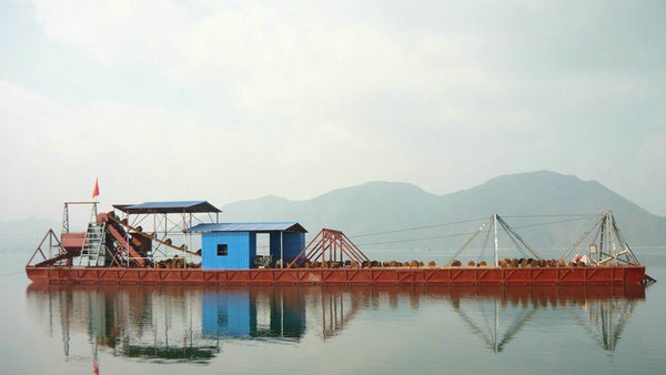 安徽太平湖深水挖沙船（80m³h)